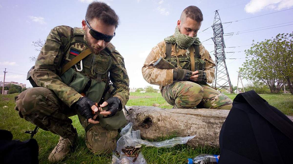 Бійці "ДНР" Бійці "ДНР"