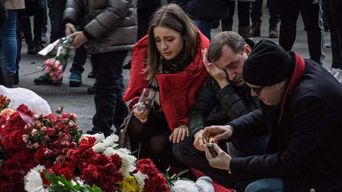 Количество жертв взрыва в Петербурге вновь выросло Количество жертв взрыва в Петербурге вновь выросло