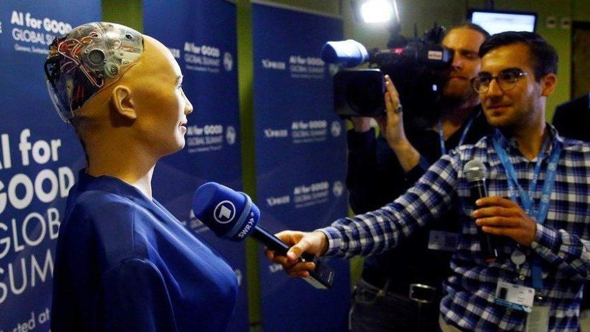 Робот София Робот София