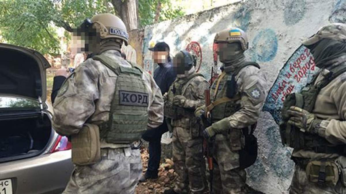 Бійців КОРДу залучили до затримання озброєного одесита Бійців КОРДу залучили до затримання озброєного одесита