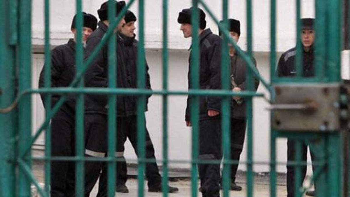 Почти 180 заключенных перевели из ОРДЛО и Крыма на территорию, подконтрольную Киеву Почти 180 заключенных перевели из ОРДЛО и Крыма на территорию, подконтрольную Киеву
