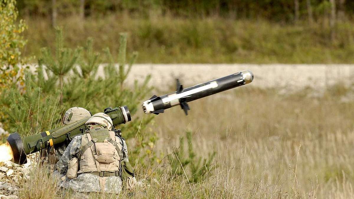 Комплекси Javelin не допоможуть Україні нейтралізувати військову загрозу з Росії Комплекси Javelin не допоможуть Україні нейтралізувати військову загрозу з Росії
