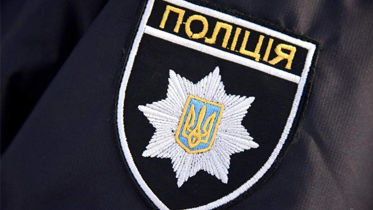 Внаслідок обстрілу у Торецьку поліція евакуює 28 дітей Внаслідок обстрілу у Торецьку поліція евакуює 28 дітей