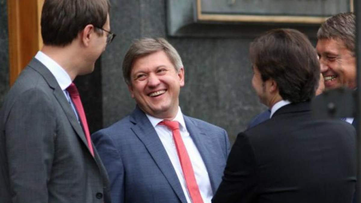 Колеги Данилюка подали у відставку Колеги Данилюка подали у відставку