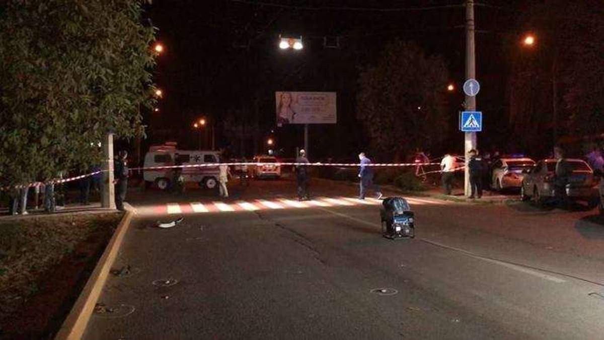 Момент смертельної ДТП за участю патрульних у Чернівцях Момент смертельної ДТП за участю патрульних у Чернівцях