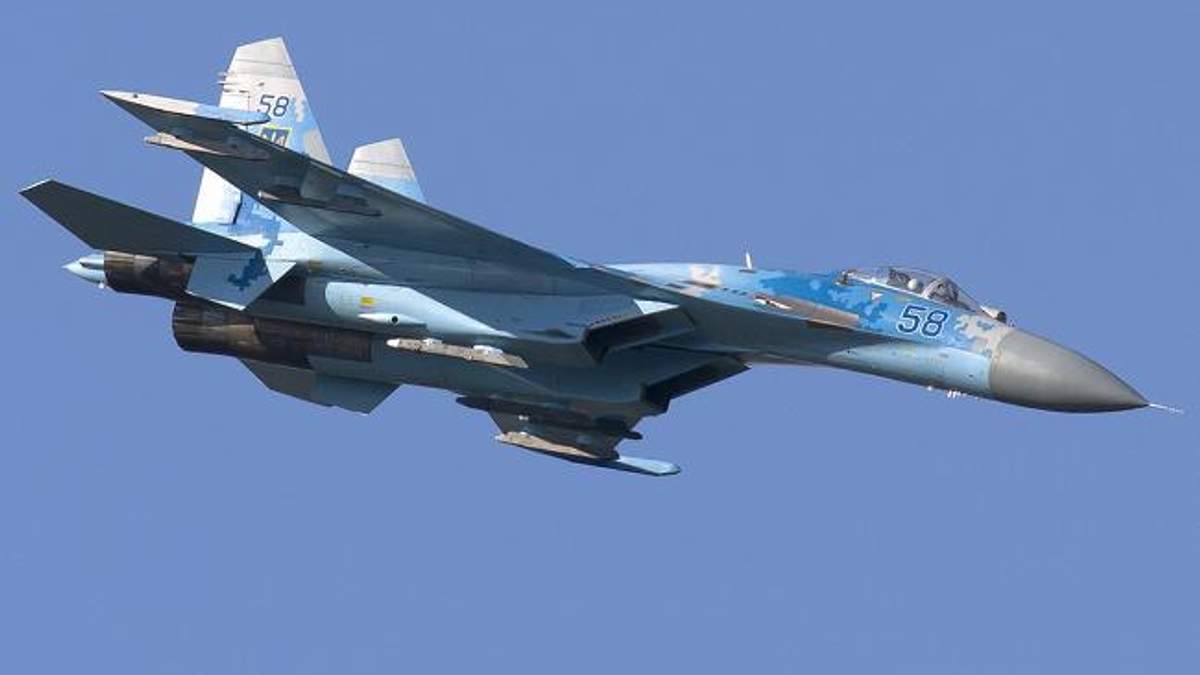 Катастрофа истребителя Су-27УБ: погибли пилоты из Украины и США Катастрофа истребителя Су-27УБ: погибли пилоты из Украины и США