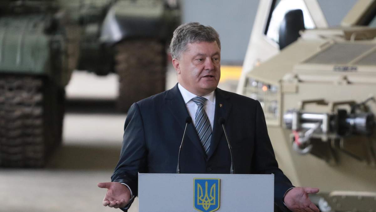 Порошенко розповів, кого мобілізують першим, якщо нападе Росія Порошенко розповів, кого мобілізують першим, якщо нападе Росія