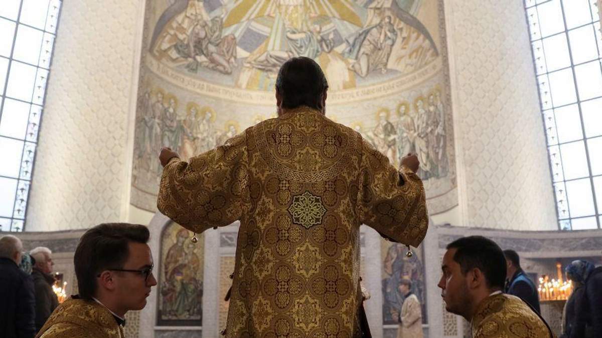 Воєнний стан не завадить провести Об'єднавчий собор щодо УПЦ Воєнний стан не завадить провести Об'єднавчий собор щодо УПЦ