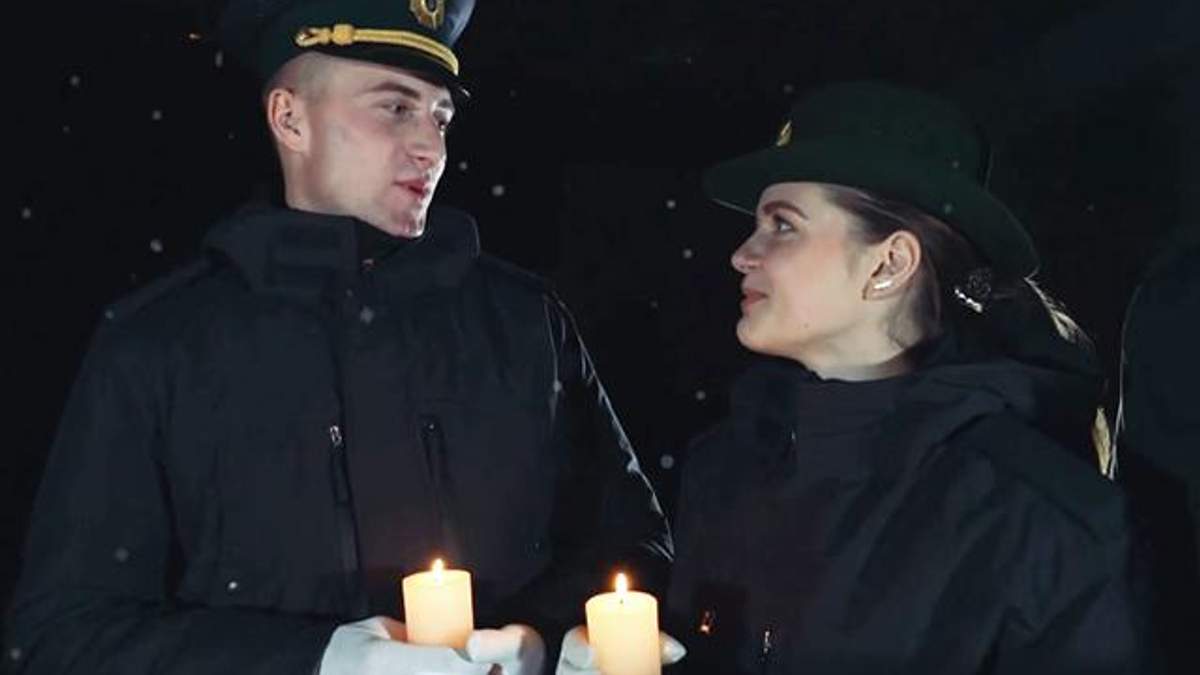 Пограничники поздравили украинцев с Рождеством Пограничники поздравили украинцев с Рождеством