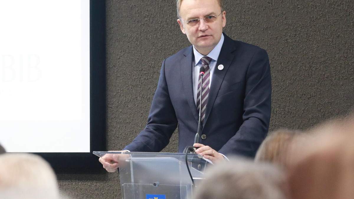 Садовий закликав Тимошенко зняти свою кандидатуру на його користь Садовий закликав Тимошенко зняти свою кандидатуру на його користь