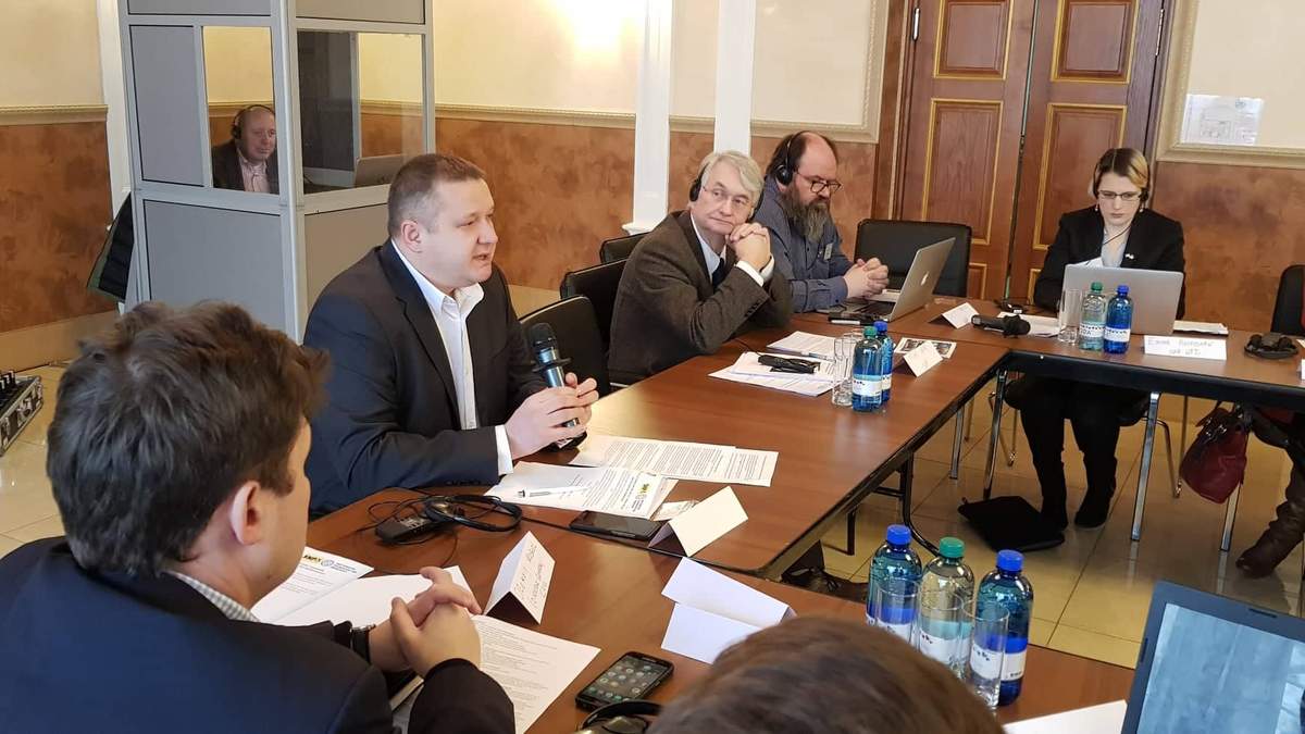 Комітет виборців України обговорив ризики впливу Росії на президентські вибори України Комітет виборців України обговорив ризики впливу Росії на президентські вибори України