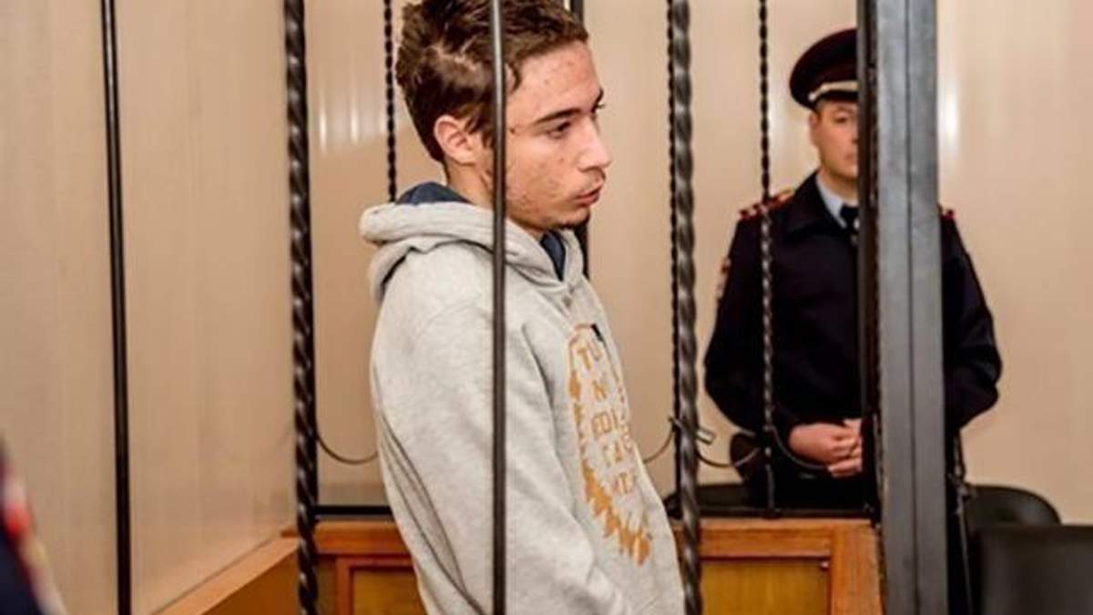 Пленному Павлу Грибу нужно немедленно сделать операцию Пленному Павлу Грибу нужно немедленно сделать операцию