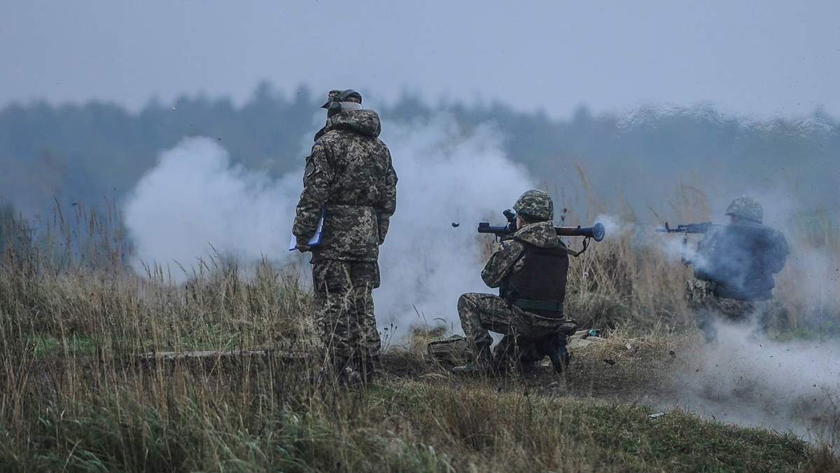 На Донбасі великі втрати серед бойовиків, один український воїн отримав поранення На Донбасі великі втрати серед бойовиків, один український воїн отримав поранення