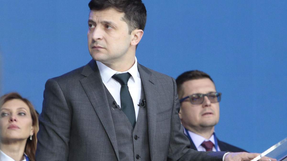 Между Зеленским и Путиным будет огромный конфликт Между Зеленским и Путиным будет огромный конфликт