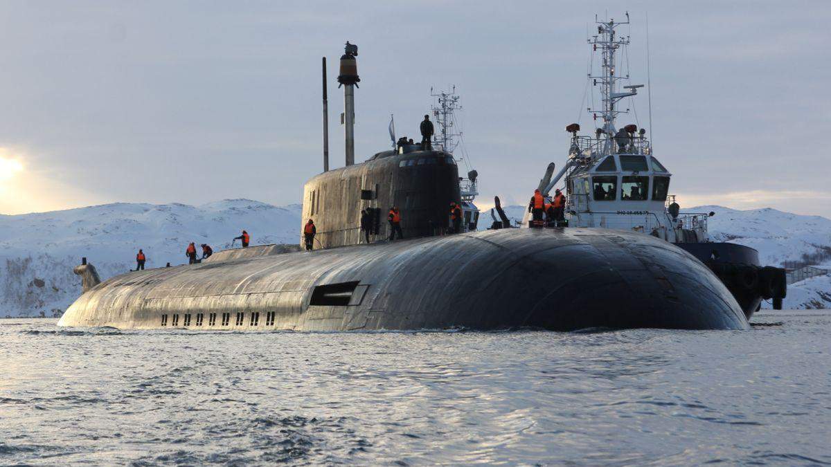 В России спустили на воду секретную подводную лодку В России спустили на воду секретную подводную лодку