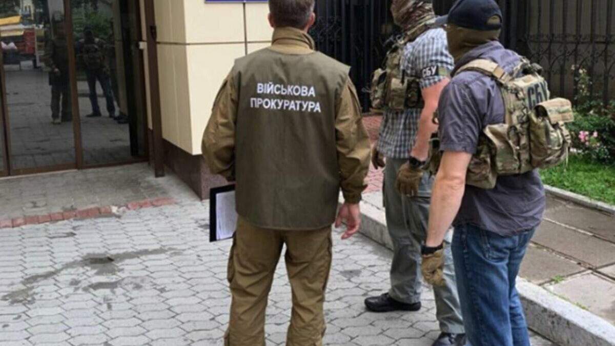 Обыски служебных помещений Обыски служебных помещений