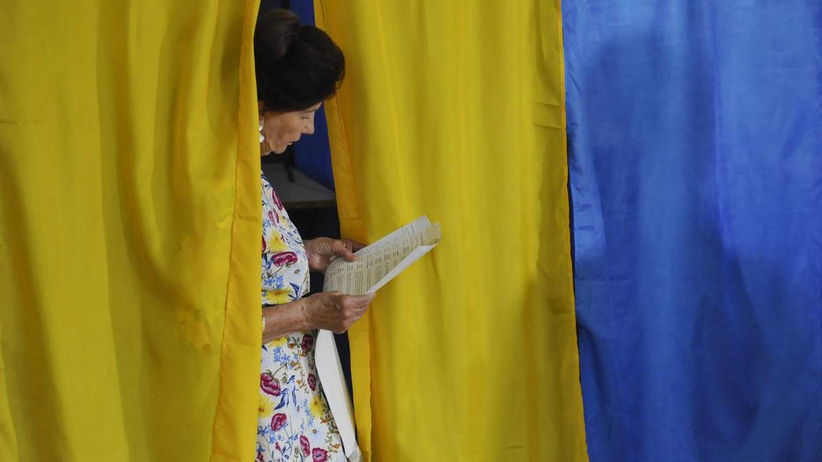 Вибори в Україні не можна назвати досконалими, – голова делегації Парламентської асамблеї НАТО Вибори в Україні не можна назвати досконалими, – голова делегації Парламентської асамблеї НАТО