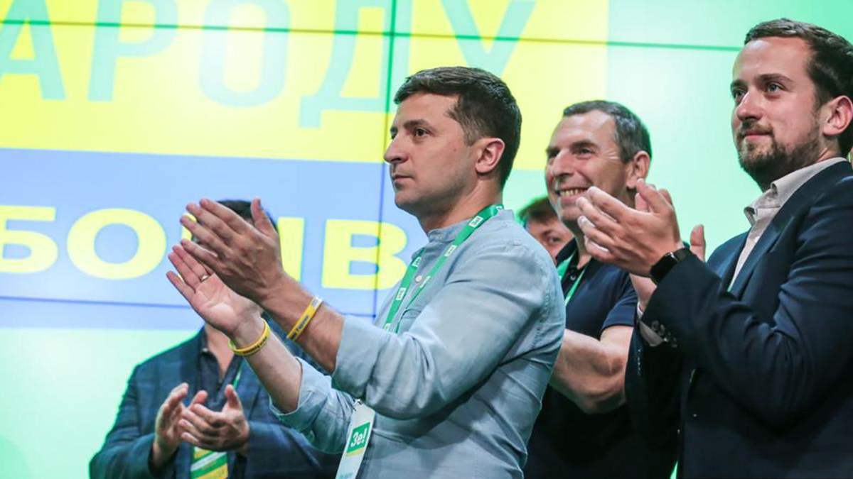 Зеленський не буде тиснути на депутатів "Слуги народу" Зеленський не буде тиснути на депутатів "Слуги народу"