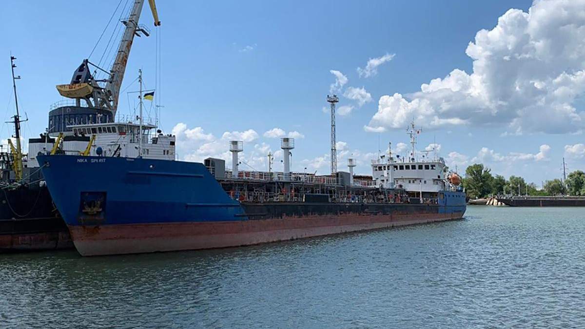 Пограничники задерживали танкер NEYMA под другим названием Пограничники задерживали танкер NEYMA под другим названием