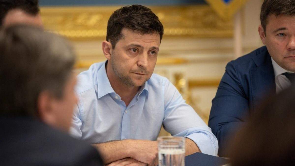 Президент Зеленський доручив до кінця року запровадити проект "єМалятко" Президент Зеленський доручив до кінця року запровадити проект "єМалятко"