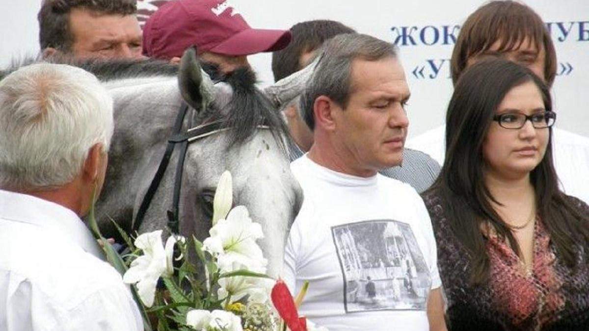 Власником авто, яке спричинило ДТП у центрі Києва, виявився приятель Януковича Згара Власником авто, яке спричинило ДТП у центрі Києва, виявився приятель Януковича Згара