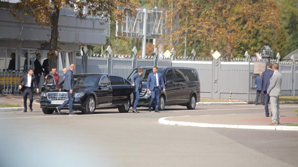 Президент України прибув у "Бориспіль" Президент України прибув у "Бориспіль"