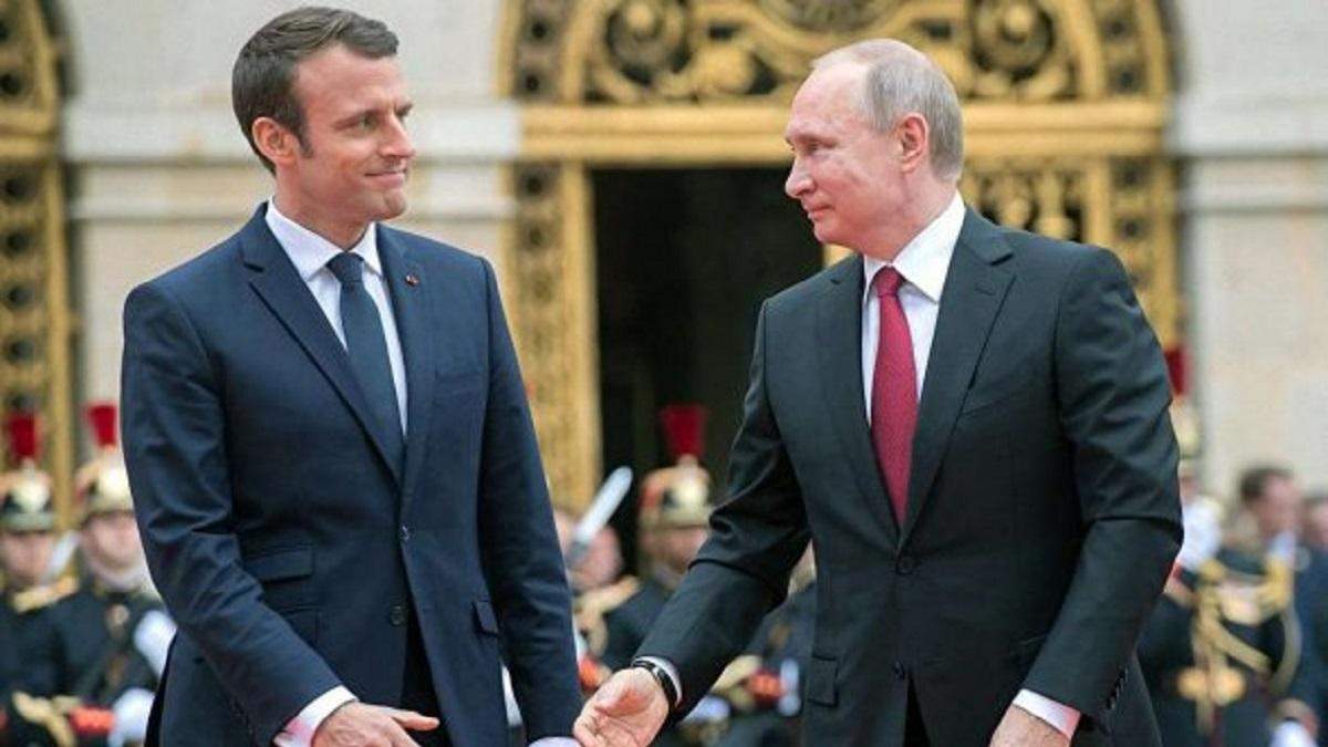 Путін розповів Макрону, що хоче закріплення "формули Штайнмаєра" Путін розповів Макрону, що хоче закріплення "формули Штайнмаєра"