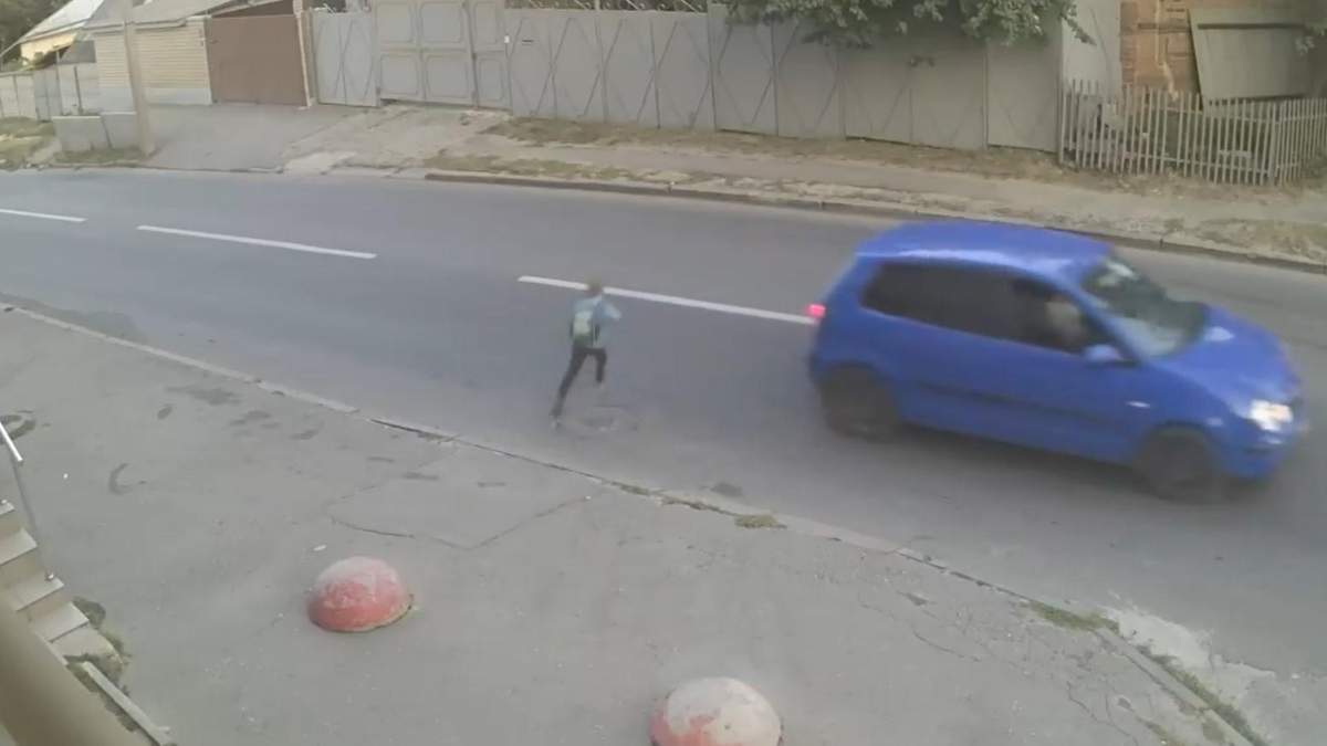В Харькове школьника сбила машина В Харькове школьника сбила машина