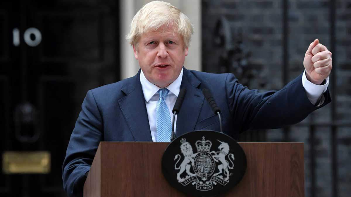Борис Джонсон заявил, что не согласен с решением, однако будет его выполнять Борис Джонсон заявил, что не согласен с решением, однако будет его выполнять