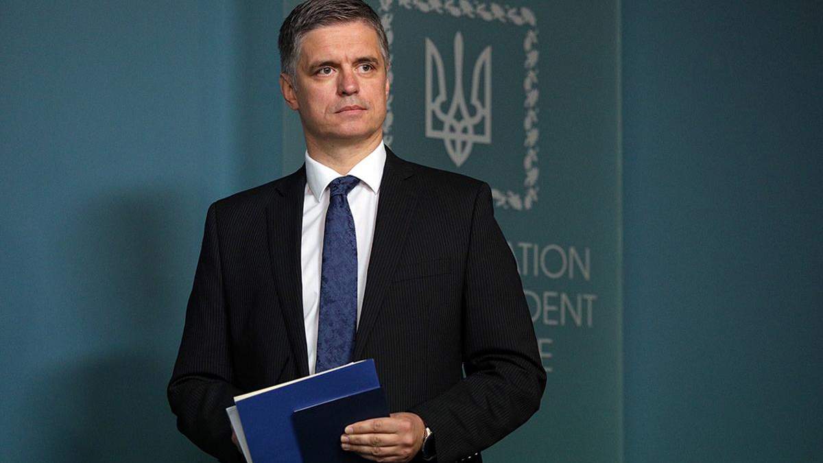 Розведення сил на Донбасі переноситься через обстріли бойовиків Розведення сил на Донбасі переноситься через обстріли бойовиків
