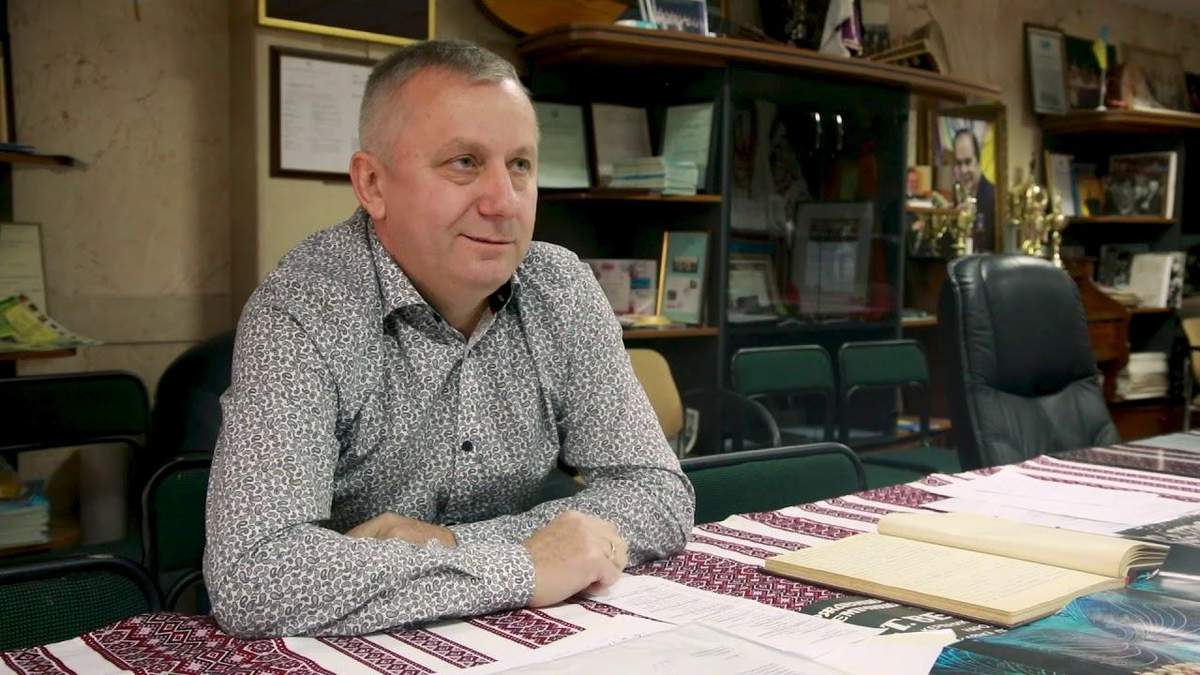 Керівник хору Верьовки Корінець готовий написати заяву на звільнення Керівник хору Верьовки Корінець готовий написати заяву на звільнення
