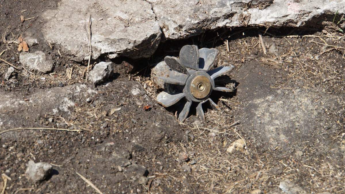 На Донбасі підірвалися двоє військових На Донбасі підірвалися двоє військових