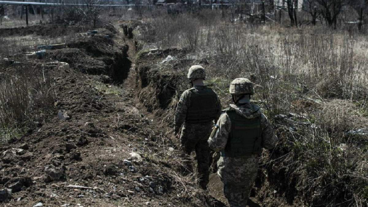Россия на Донбассе с помощью беспилотника подорвала украинского военного Россия на Донбассе с помощью беспилотника подорвала украинского военного