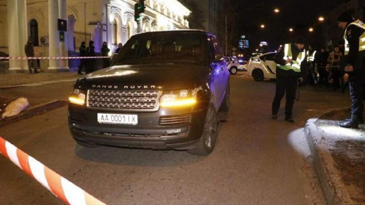 Куля влучила у малолітнього сина депутата, який перебував в авто Куля влучила у малолітнього сина депутата, який перебував в авто