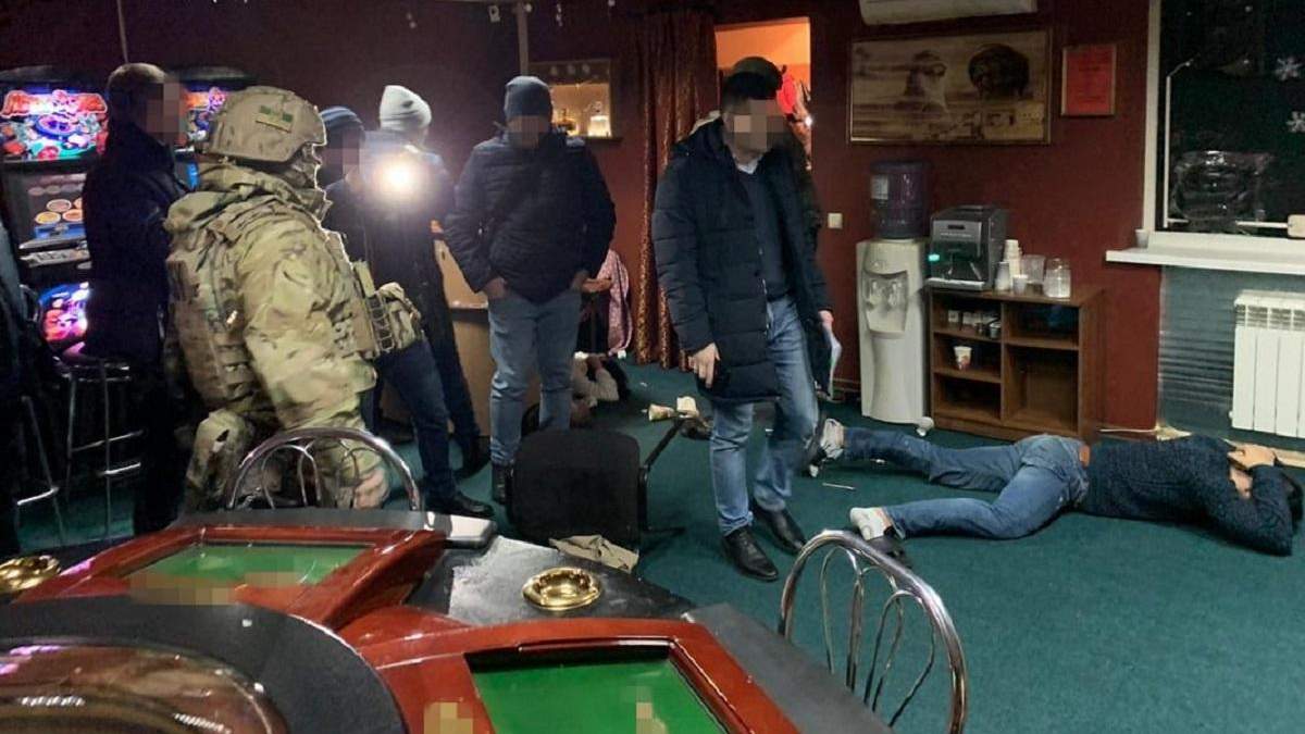 СБУ "накрила" 43 підпільні гральні заклади за ніч СБУ "накрила" 43 підпільні гральні заклади за ніч