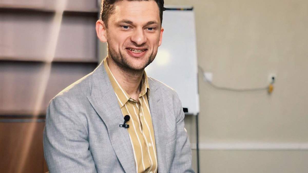 Дубілет розповів про свою зарплату Дубілет розповів про свою зарплату