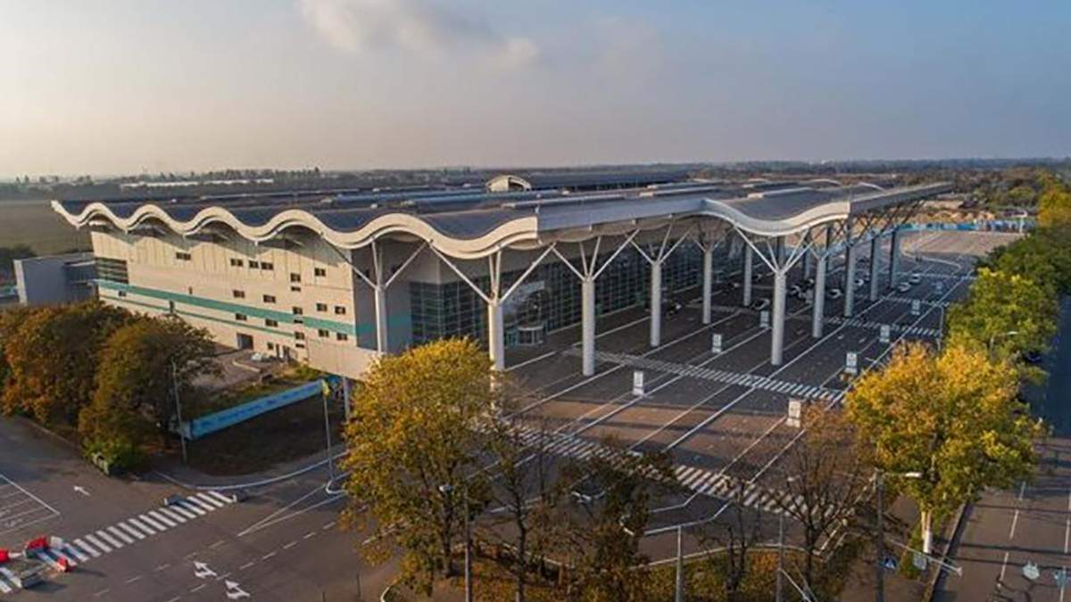 Одеський аеропорт замінували Одеський аеропорт замінували