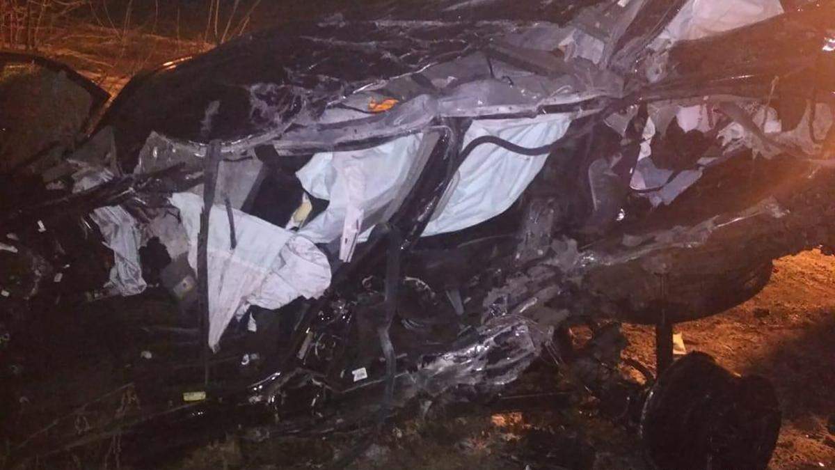 Аварія на Сумщині забрала життя двох людей Аварія на Сумщині забрала життя двох людей