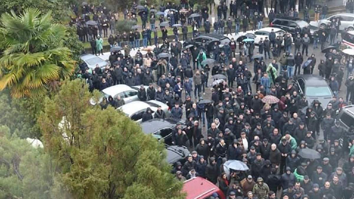 Протесты в Абхазии 2020 – новости, что происходит в Абхазии Протесты в Абхазии 2020 – новости, что происходит в Абхазии