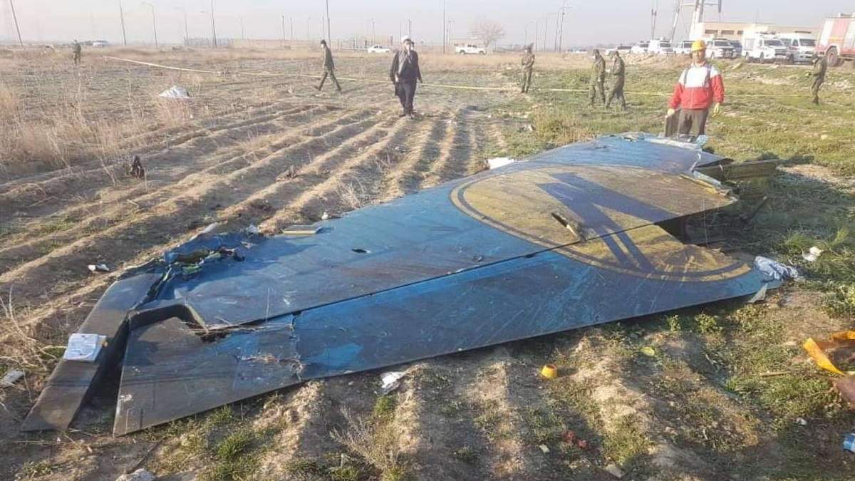 Чорні скриньки збитого в Ірані літака МАУ розшифрують в Україні Чорні скриньки збитого в Ірані літака МАУ розшифрують в Україні