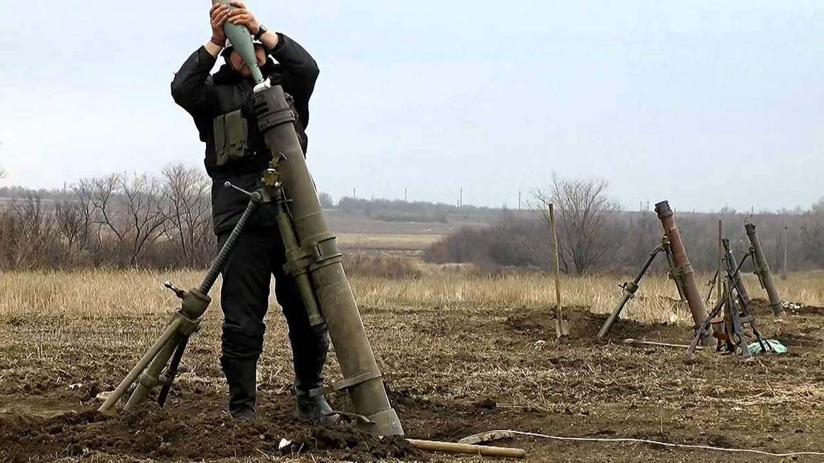 Бойовики влаштували обстріл зі 120-міліметрових мінометів, заборонених мінськими угодами Бойовики влаштували обстріл зі 120-міліметрових мінометів, заборонених мінськими угодами