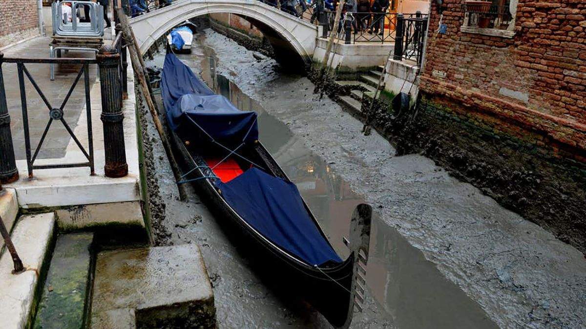 У Венеції пересохли канали: фото, відео каналів у Венеції У Венеції пересохли канали: фото, відео каналів у Венеції