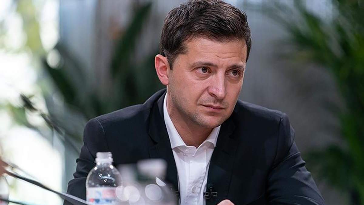 Зеленский не будет увольнять действующих министров Зеленский не будет увольнять действующих министров