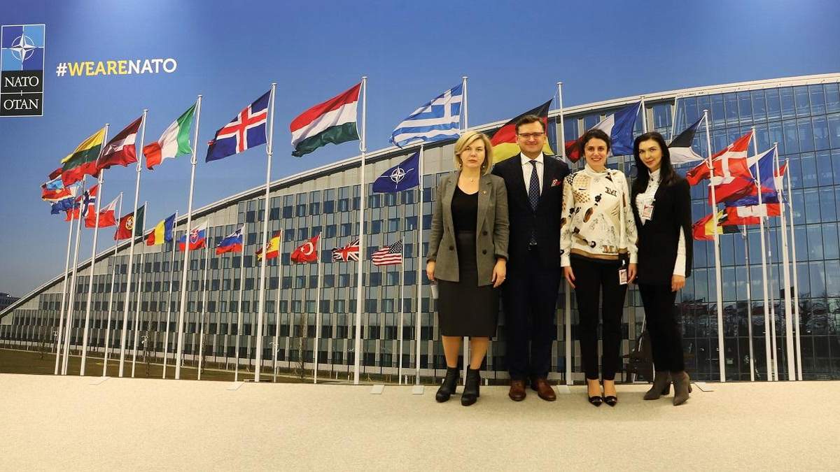 Українська делегація у Брюсселі обговорювали національну програму співробітництва з НАТО Українська делегація у Брюсселі обговорювали національну програму співробітництва з НАТО