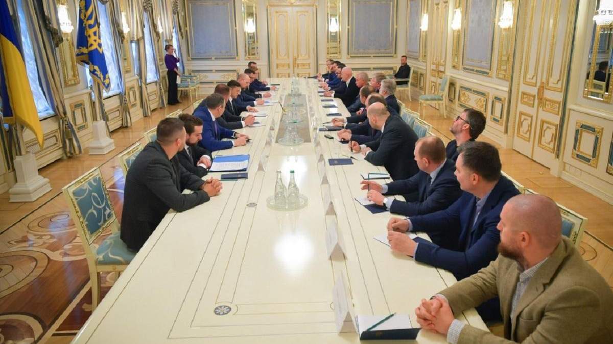 У Зеленського пояснили, про що домовлялися з олігархами У Зеленського пояснили, про що домовлялися з олігархами