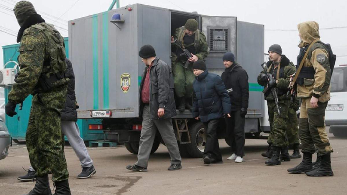 Обмін полоненими 16 квітня: скількох українців повернуть додому Обмін полоненими 16 квітня: скількох українців повернуть додому