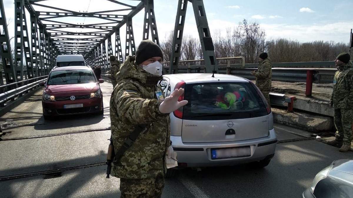 Правительство возобновило работу 66 пунктов пропуска на границах Правительство возобновило работу 66 пунктов пропуска на границах