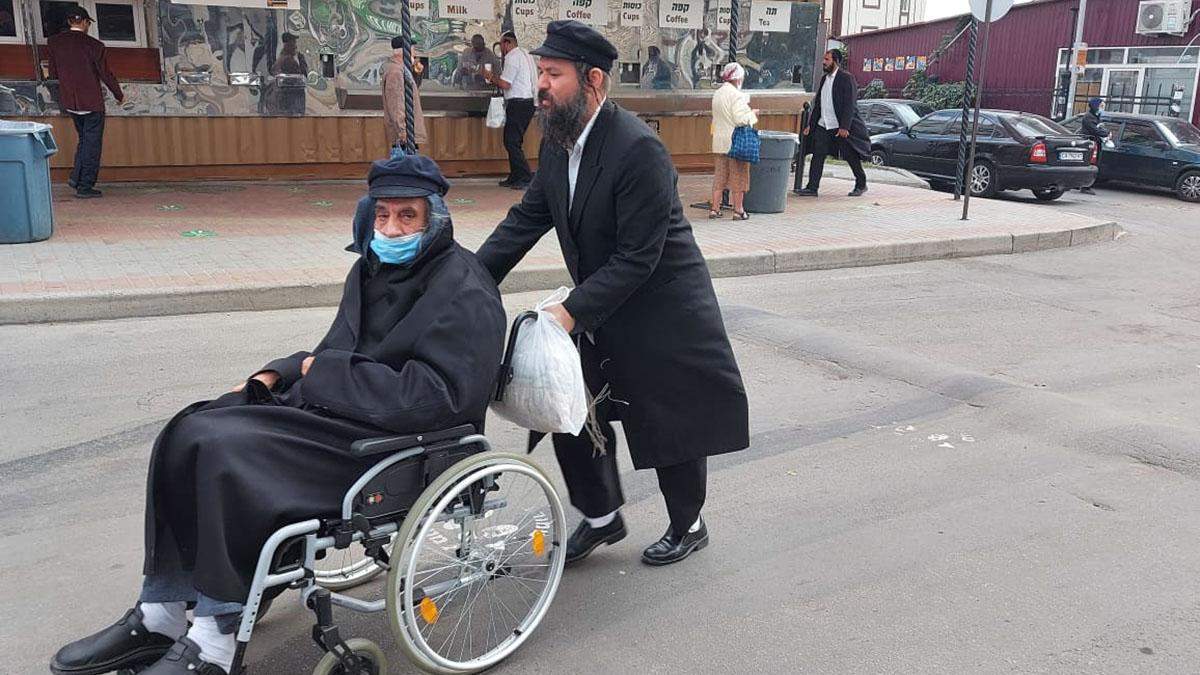 Еврейский Новый год 2020 в Умани: видео празднования хасидов Еврейский Новый год 2020 в Умани: видео празднования хасидов