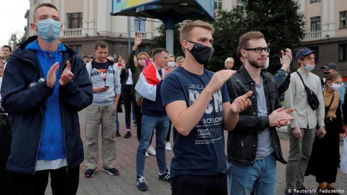 У МОЗ Білорусі прокоментували зв'язок між коронавірусом та протестами У МОЗ Білорусі прокоментували зв'язок між коронавірусом та протестами