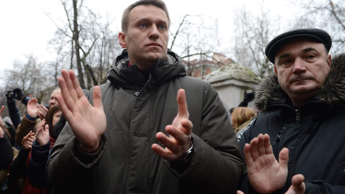 Путін врятував йому життя – російський депутат про отруєння Навального Путін врятував йому життя – російський депутат про отруєння Навального